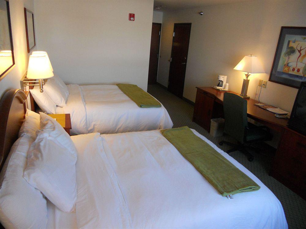 Crossings By Grandstay Inn & Suites Becker Zewnętrze zdjęcie
